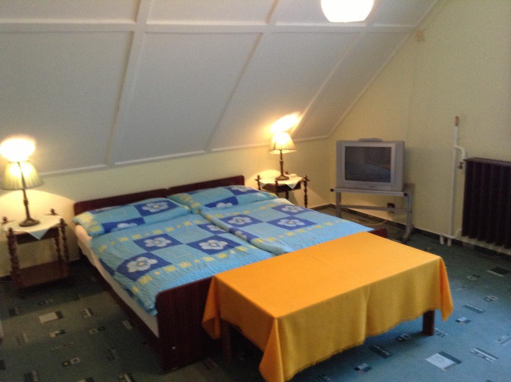 Muskatli Vendeghaz Bed and Breakfast Hévíz Δωμάτιο φωτογραφία