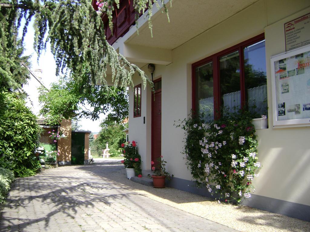 Muskatli Vendeghaz Bed and Breakfast Hévíz Εξωτερικό φωτογραφία
